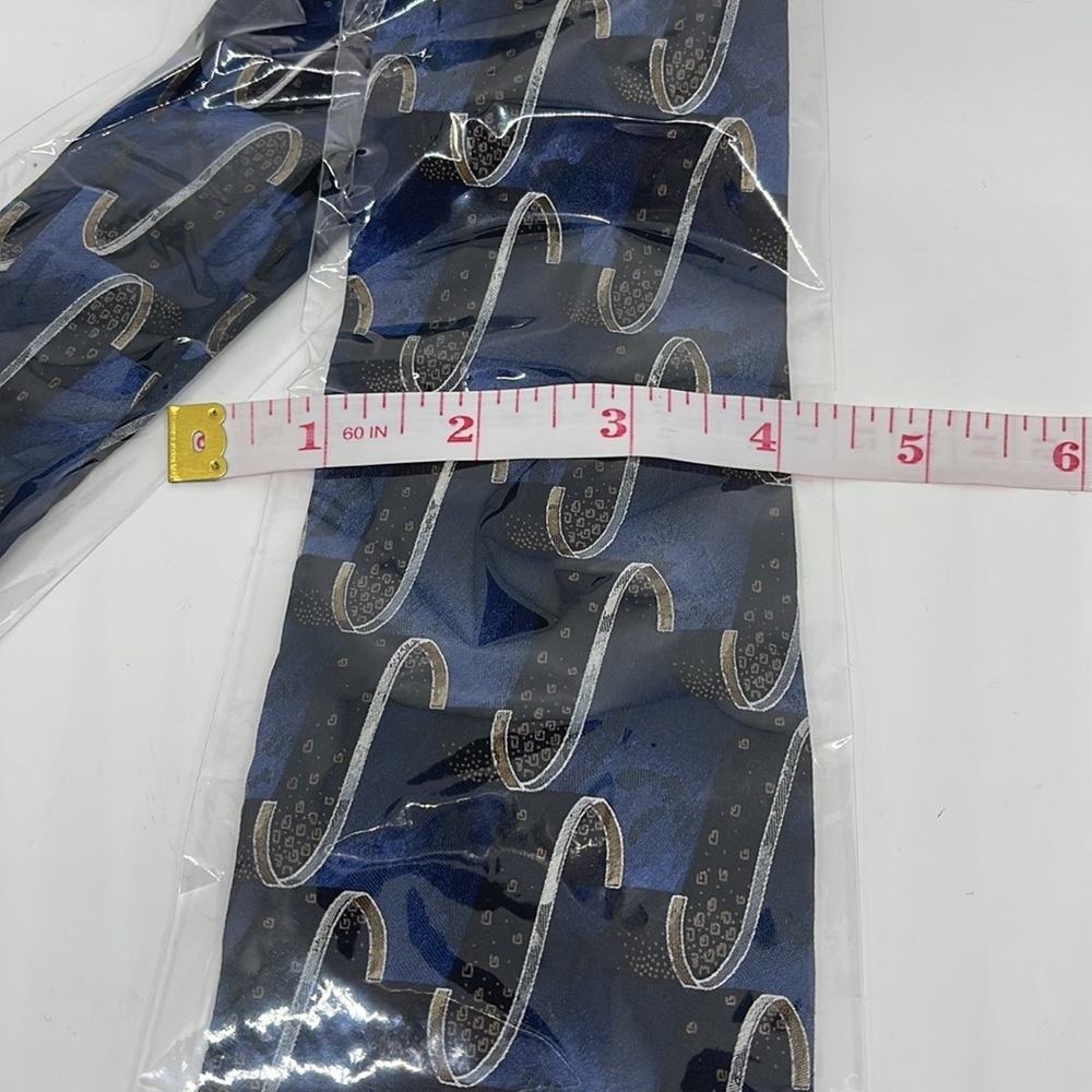 Villa Bugatti Necktie - Picture 4 of 7